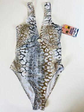 Emma Jordan Animal Print One Piece Swimsuit Size Small
NWT